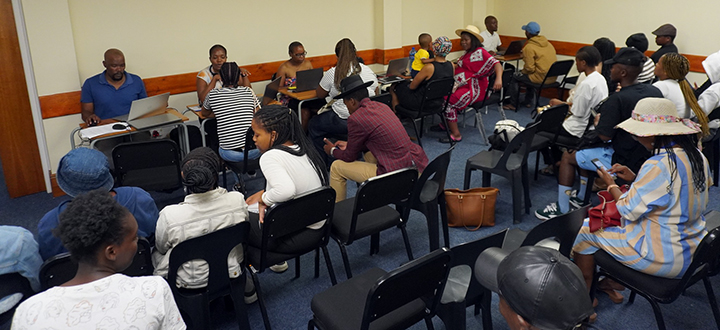 Students queuing for one-on-one consultations with Unisa’s Student Funding Directorate_teaser.jpg